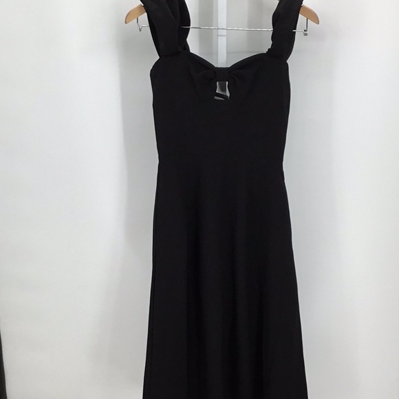 Black Halo Dresses & Skirts - Black halo black dress size2